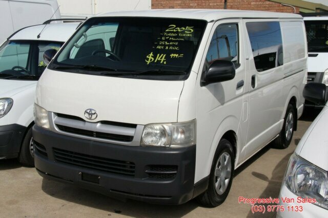 2005 TOYOTA HIACE Manual